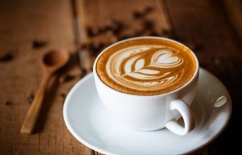 Latte Art Technique: How Baristas Make Stunning Coffee Art